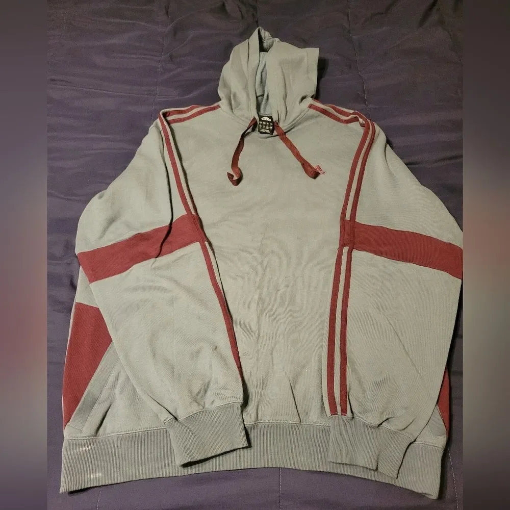 MENS SIZE L. ADIDAS HOODIE.